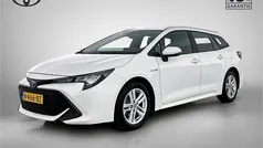 Wit Gebruikt 2021 Toyota Corolla Active Stationwagen | € 23.950 (Eerlijke prijs)