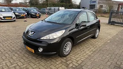 Occasion 2009 Peugeot 207 Hatchback | € 2.250 (Eerlijke prijs)