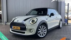 Gebruikt 2018 Mini Cooper Pepper Hatchback | € 14.990 (Eerlijke prijs)