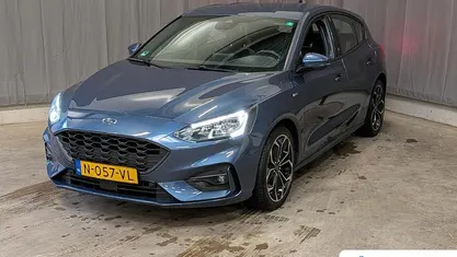 Blauw Occasion 2022 Ford Focus ST-Line Hatchback | € 19.895 (Eerlijke prijs)