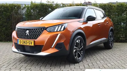 Gebruikt 2023 Peugeot 2008 GT SUV | € 22.895 (Eerlijke prijs)