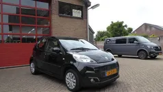Zwart Gebruikt 2013 Peugeot 107 Active Hatchback | € 4.350 (Eerlijke prijs)
