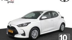 Wit Gebruikt 2023 Toyota Yaris Hybrid Active Hatchback | € 21.950 (Eerlijke prijs)