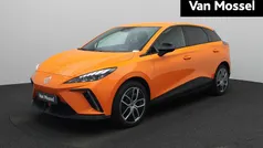 Gebruikt 2023 MG MG4 EV Luxury Hatchback | € 22.900 (Eerlijke prijs)