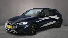 Blauw Gebruikt 2025 Audi A3 Sportback e-tron Competition Sedan | € 51.900 (Eerlijke prijs)