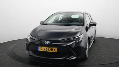 Zwart Occasion 2022 Toyota Corolla Active Stationwagen | € 24.645 (Eerlijke prijs)