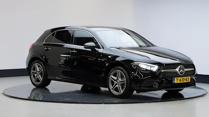 Zwart Gebruikt 2020 Mercedes A250 Hatchback | € 25.445 (Eerlijke prijs)