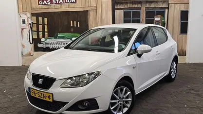 Wit Gebruikt 2012 Seat Ibiza Style Hatchback | € 4.495 (Eerlijke prijs)