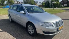 Grijs, metallic lak Gebruikt 2006 VW Passat Comfortline Stationwagen | € 1.500 (Goede deal)