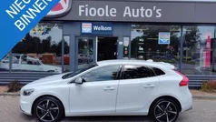 Wit Gebruikt 2016 Volvo V40 R-Design Stationwagen | € 14.950 (Eerlijke prijs)