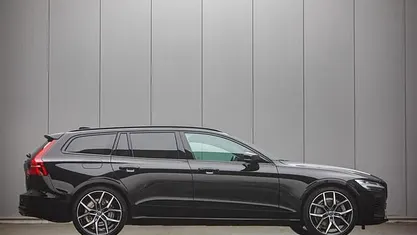 Occasion 2022 Volvo V60 Plus Stationwagen | € 38.945 (Eerlijke prijs)