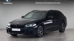 Zwart Gebruikt 2022 BMW 530e Executive Stationwagen | € 39.950 (Goede deal)