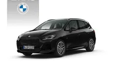 Zwart Nieuw 2025 BMW 218 M Sport Stationwagen | € 60.630 (Goede deal)