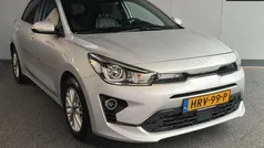 Grijs Gebruikt 2022 Kia Rio 2 Hatchback | € 15.650 (Eerlijke prijs)