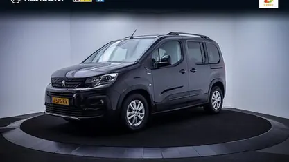 Zwart Occasion 2019 Peugeot Rifter GT-line MPV | € 16.950 (Eerlijke prijs)