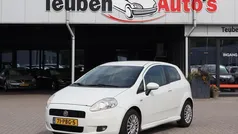 Wit Gebruikt 2011 Fiat Grande Punto Hatchback | € 1.495 (Eerlijke prijs)