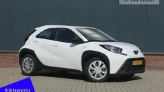 Gebruikt 2023 Toyota Aygo Play Hatchback | € 15.990 (Goede deal)