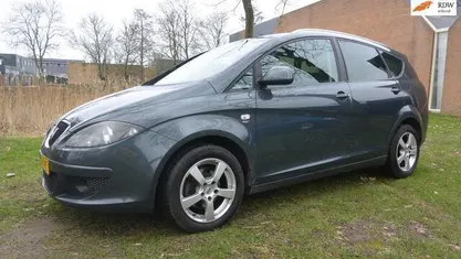 Occasion Seat Altea XL Stylance 125 PK (91 kW) 2008 Grijs MPV