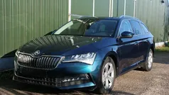 Blauw (metallic) Gebruikt 2020 Skoda Superb Business Line Stationwagen | € 23.950 (Goede deal)