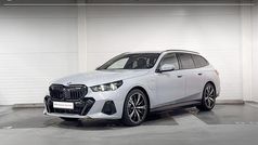 Gebruikt 2025 BMW 530e M Sport Stationwagen | € 71.900 (Eerlijke prijs)