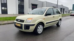 Gebruikt 2009 Ford Fusion Cool & Sound Edition MPV | € 1.450 (Goede deal)