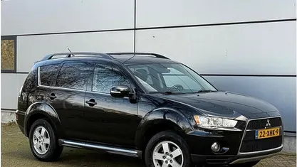 Zwart Gebruikt 2012 Mitsubishi Outlander Edition SUV | € 5.950 (Super prijs)