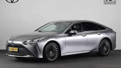 Grijs Occasion 2022 Toyota Mirai Premium Sedan | € 28.400 (Eerlijke prijs)