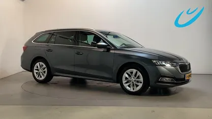 Occasion Skoda Octavia Business Line 110 PK (80 kW) 2021 Grijs Stationwagen