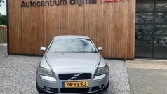 Grijs, metallic lak Gebruikt 2005 Volvo V50 Momentum Stationwagen | € 3.250 (Eerlijke prijs)