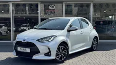 Wit Gebruikt 2022 Toyota Yaris Hybrid Plus Hatchback | € 23.400 (Eerlijke prijs)
