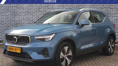 Blauw Gebruikt 2023 Volvo XC40 Plus SUV | € 40.194 (Eerlijke prijs)
