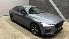 Gebruikt 2021 Volvo S60 R-Design Sedan | € 29.400 (Goede deal)