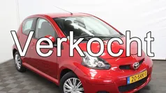 Rood Gebruikt 2011 Toyota Aygo Comfort Hatchback | € 6.490 (Eerlijke prijs)