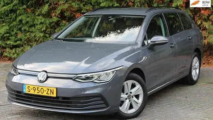 Occasion VW Golf VIII Business 110 PK (80 kW) 2023 Grijs Stationwagen