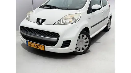 Wit Gebruikt 2011 Peugeot 107 Hatchback | € 1.999 (Goede deal)