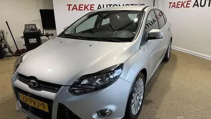 Grijs Occasion 2011 Ford Focus Hatchback | € 4.950 (Eerlijke prijs)