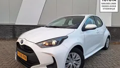 Gebruikt 2022 Toyota Yaris Active Hatchback | € 20.350 (Eerlijke prijs)