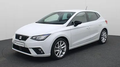 Wit Occasion 2024 Seat Ibiza CONNECT Hatchback | € 18.940 (Eerlijke prijs)