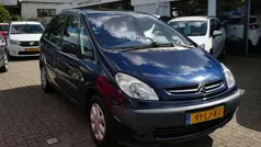 Blauw Gebruikt 2004 Citroën Xsara Picasso MPV | € 999 (Eerlijke prijs)
