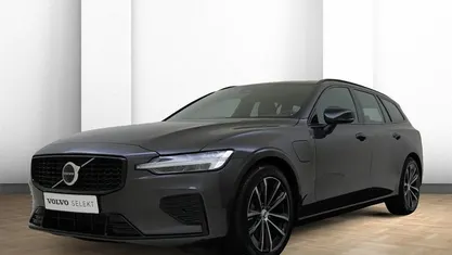 Grijs Occasion 2025 Volvo V60 Plus Stationwagen | € 47.950 (Eerlijke prijs)