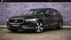 Gebruikt 2021 Volvo V60 Momentum Stationwagen | € 27.399 (Super prijs)