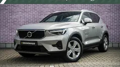 Grijs Gebruikt 2023 Volvo XC40 Core SUV | € 41.899 (Eerlijke prijs)