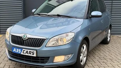 Blauw Gebruikt 2011 Skoda Fabia Tour Hatchback | € 5.595 (Eerlijke prijs)