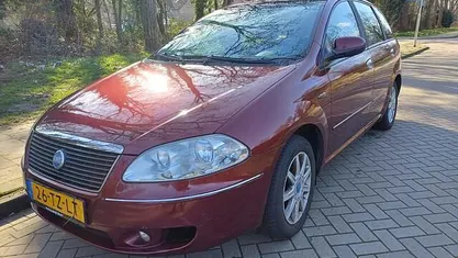 Occasion Fiat Croma Dynamic 147 PK (108 kW) 2007 Rood Stationwagen