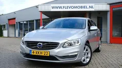 Gebruikt 2014 Volvo V60 Momentum Stationwagen | € 15.450 (Eerlijke prijs)