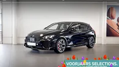 Black sapphire metallic Gebruikt 2025 BMW 120 M Sport Hatchback | € 49.900 (Eerlijke prijs)