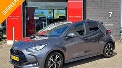 Grijs Gebruikt 2024 Toyota Yaris Hybrid Edition Hatchback | € 25.400 (Eerlijke prijs)
