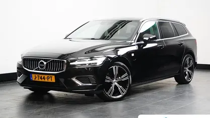 Zwart Gebruikt 2020 Volvo V60 Inscription Stationwagen | € 28.895 (Eerlijke prijs)