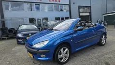 Blauw Gebruikt 2002 Peugeot 206 CC Cabriolet | € 1.190 (Eerlijke prijs)