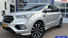 Grijs Gebruikt 2018 Ford Kuga ST-Line SUV | € 13.495 (Super prijs)